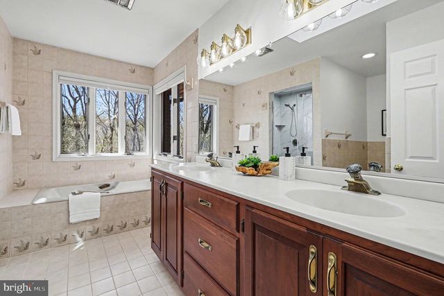8406 CATHEDRAL FOREST DR, Fairfax Station, VA 22039
