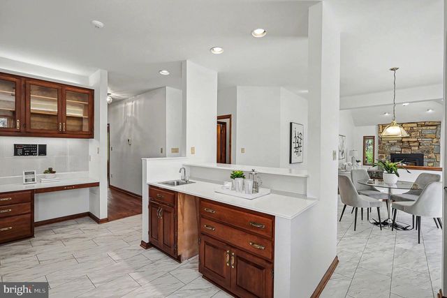 8406 CATHEDRAL FOREST DR, Fairfax Station, VA 22039