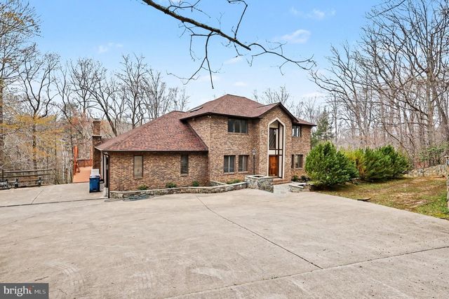 8406 CATHEDRAL FOREST DR, Fairfax Station, VA 22039