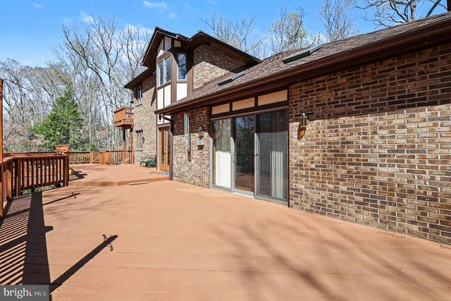 8406 CATHEDRAL FOREST DR, Fairfax Station, VA 22039