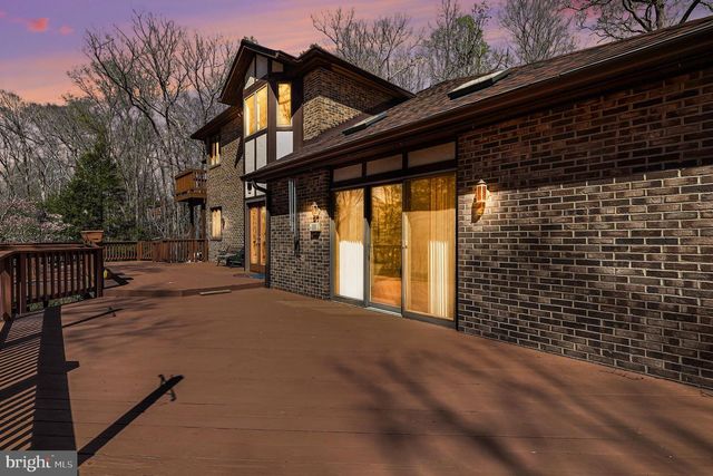 8406 CATHEDRAL FOREST DR, Fairfax Station, VA 22039