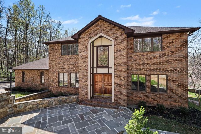 8406 CATHEDRAL FOREST DR, Fairfax Station, VA 22039