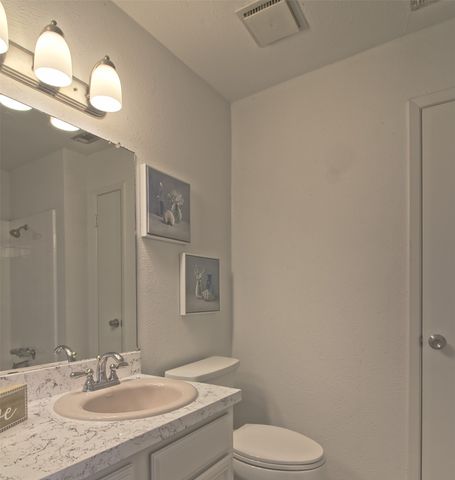 7510 Holly Hill Drive 105, Dallas, TX 75231