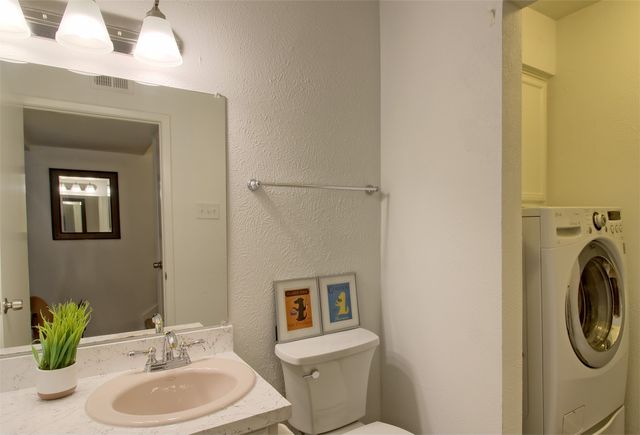 7510 Holly Hill Drive 105, Dallas, TX 75231