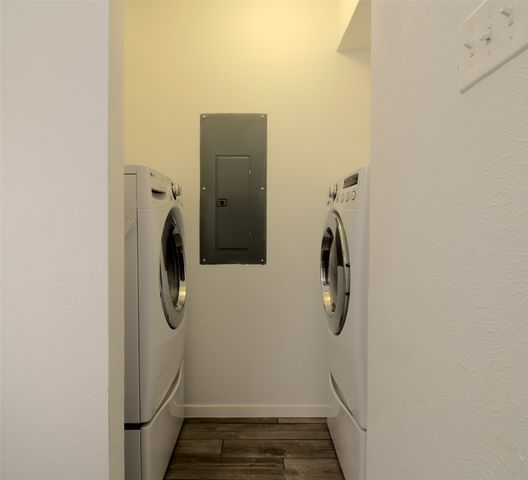 7510 Holly Hill Drive 105, Dallas, TX 75231