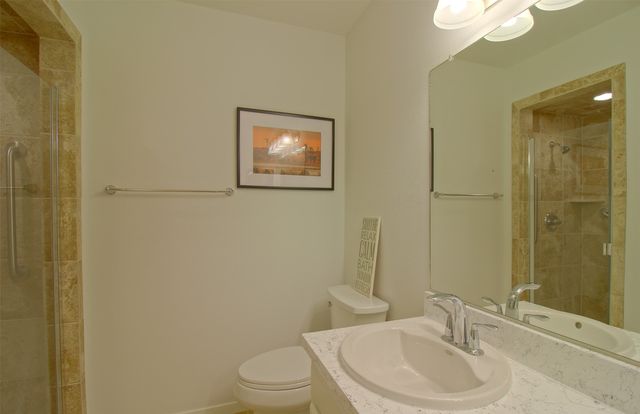 7510 Holly Hill Drive 105, Dallas, TX 75231