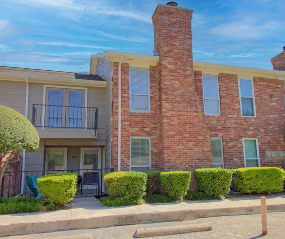 7510 Holly Hill Drive 105, Dallas, TX 75231