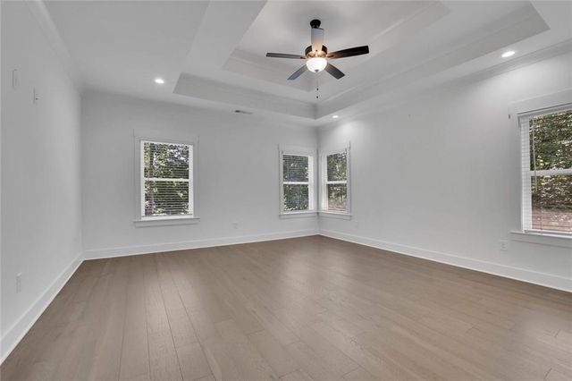 6181 Shoreland Circle, Buford, GA 30518