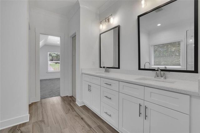 6181 Shoreland Circle, Buford, GA 30518