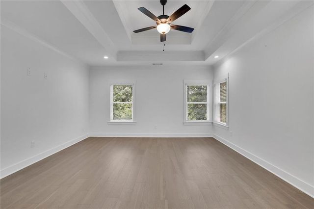 6181 Shoreland Circle, Buford, GA 30518