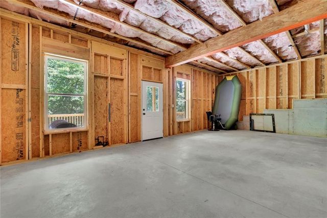 6181 Shoreland Circle, Buford, GA 30518