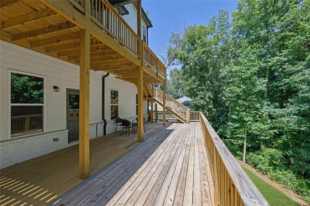 6181 Shoreland Circle, Buford, GA 30518