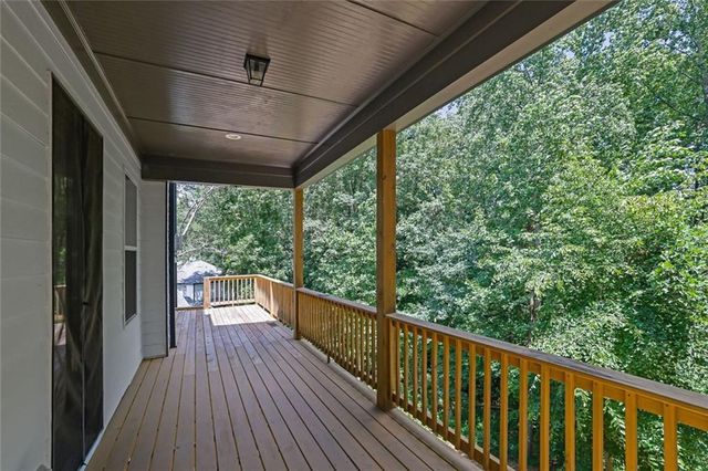 6181 Shoreland Circle, Buford, GA 30518