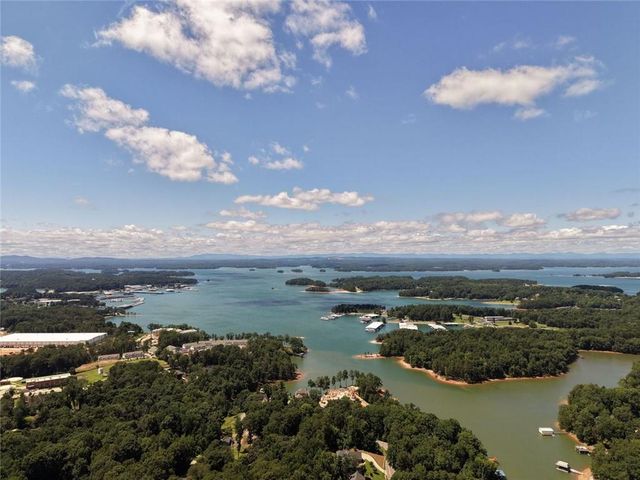6181 Shoreland Circle, Buford, GA 30518