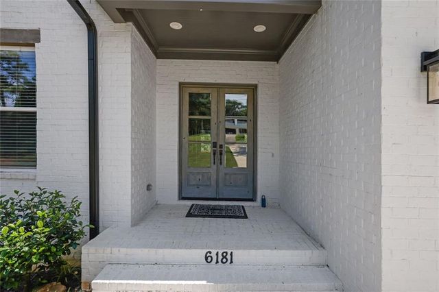 6181 Shoreland Circle, Buford, GA 30518