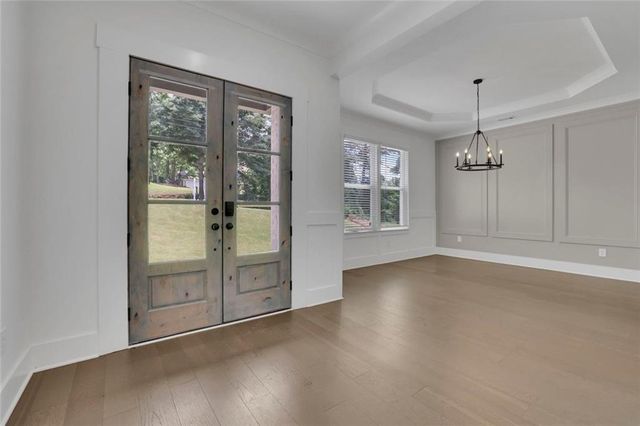 6181 Shoreland Circle, Buford, GA 30518