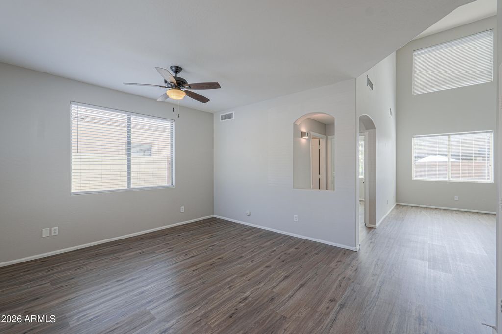Image 5 of property listing at 20826 N MADELINE Street, Maricopa, AZ 85138
