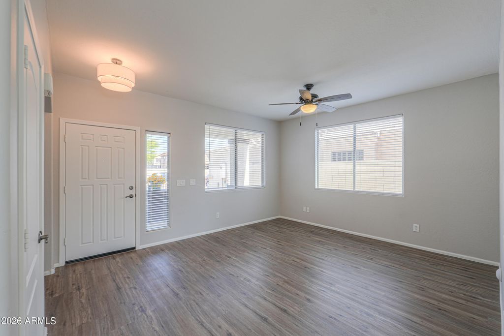 Image 6 of property listing at 20826 N MADELINE Street, Maricopa, AZ 85138