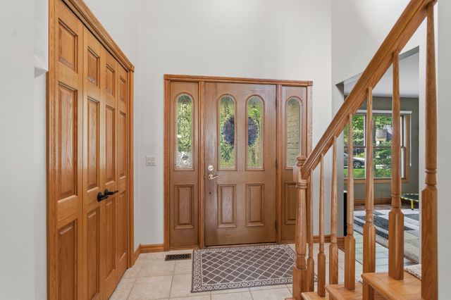 15250 Hofma Drive, Grand Haven, MI 49417