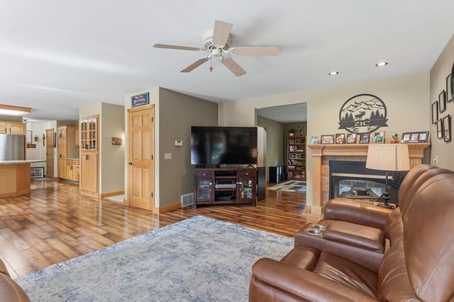 15250 Hofma Drive, Grand Haven, MI 49417