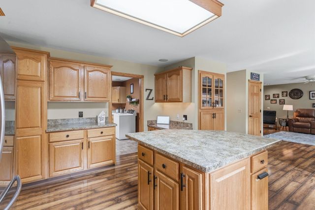 15250 Hofma Drive, Grand Haven, MI 49417