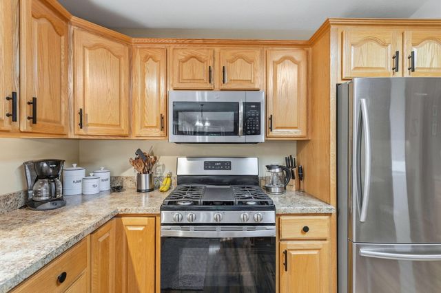 15250 Hofma Drive, Grand Haven, MI 49417