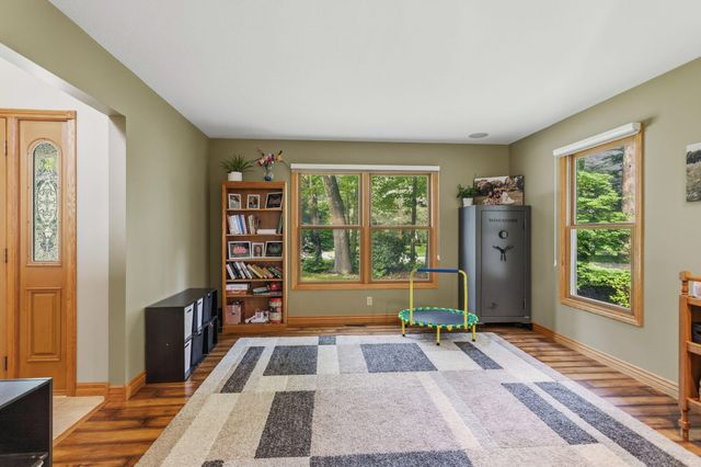 15250 Hofma Drive, Grand Haven, MI 49417