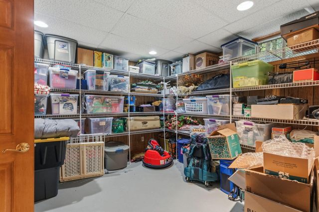 15250 Hofma Drive, Grand Haven, MI 49417