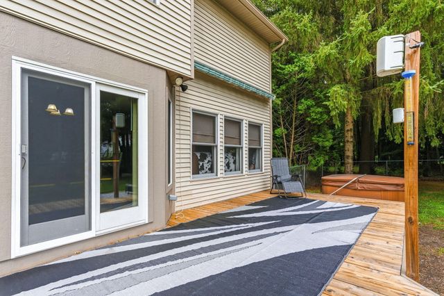 15250 Hofma Drive, Grand Haven, MI 49417