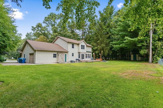 15250 Hofma Drive, Grand Haven, MI 49417