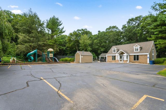 15250 Hofma Drive, Grand Haven, MI 49417
