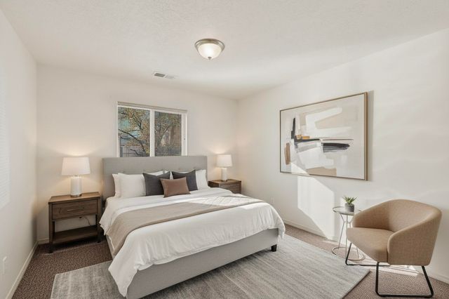 2306 Wilma Road NW, Albuquerque, NM 87104