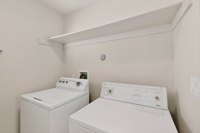 2306 Wilma Road NW, Albuquerque, NM 87104