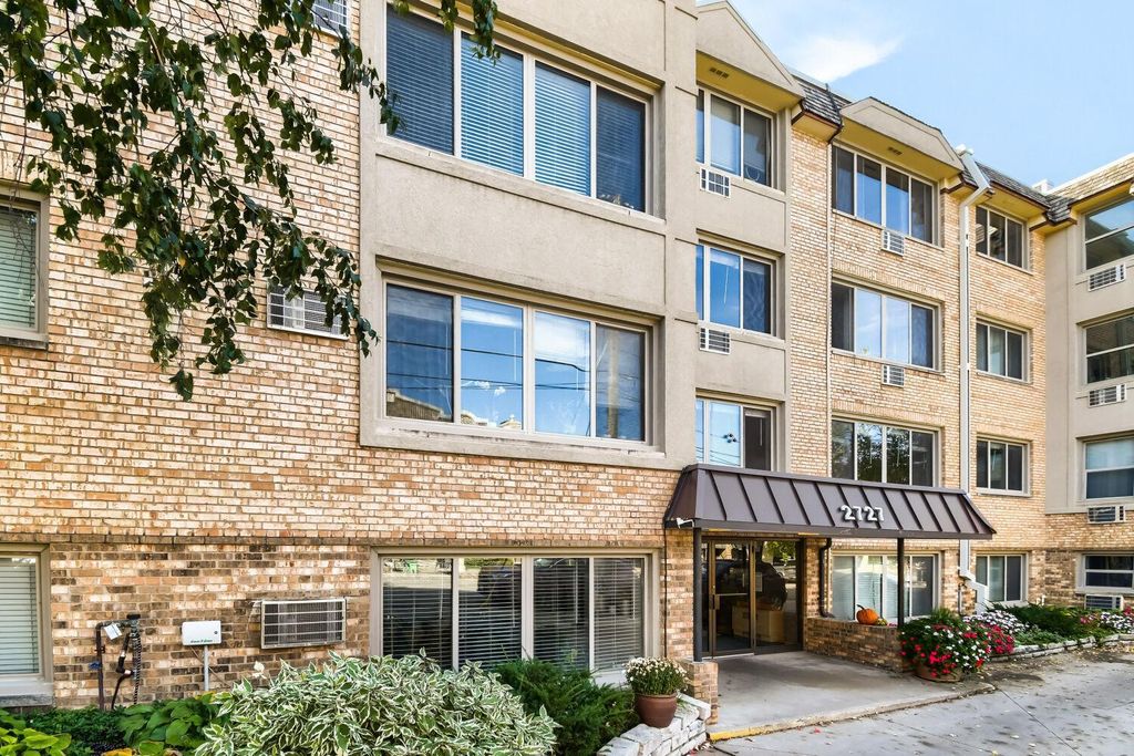 2727 W 43rd Street 412, Minneapolis, MN 55410 — exterior