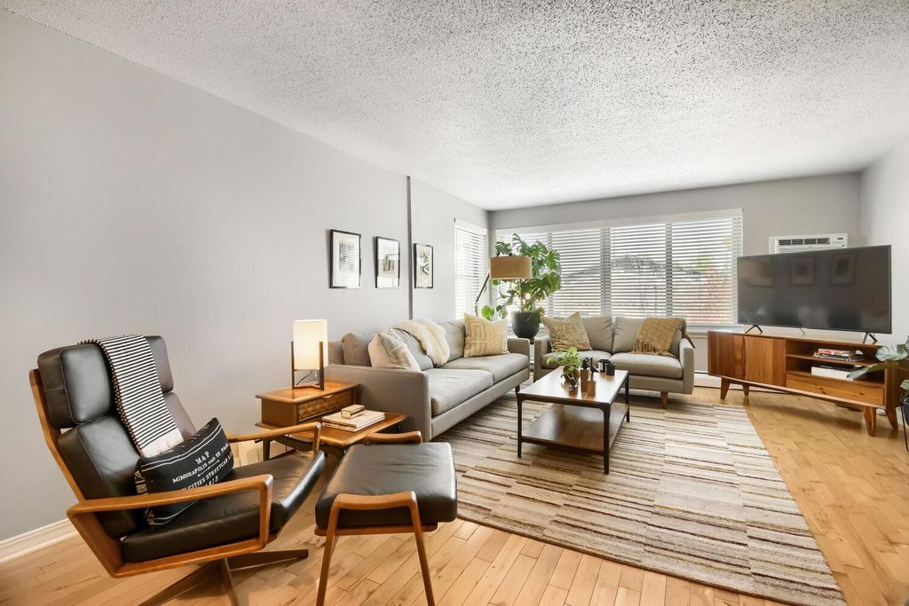 2727 W 43rd Street 412, Minneapolis, MN 55410 — photo 2