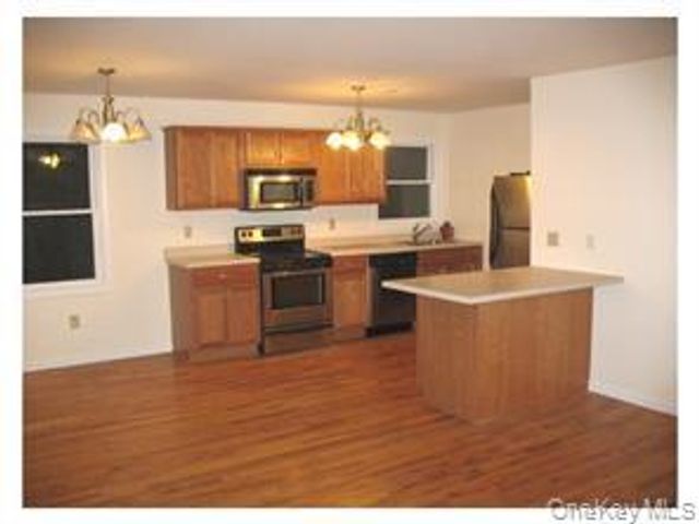74 N Main Street Unit 202, Florida, NY 10921