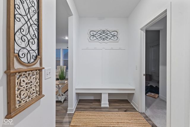 1046 Elmwood Lane, Greenwood, IN 46143