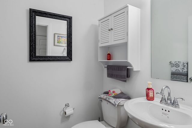 1046 Elmwood Lane, Greenwood, IN 46143