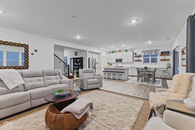 1046 Elmwood Lane, Greenwood, IN 46143