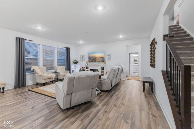 1046 Elmwood Lane, Greenwood, IN 46143