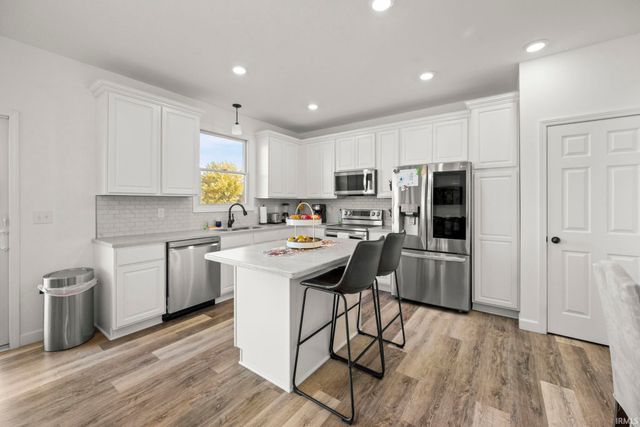 6036 W Turtle Hill Court, Frankfort, IN 46041