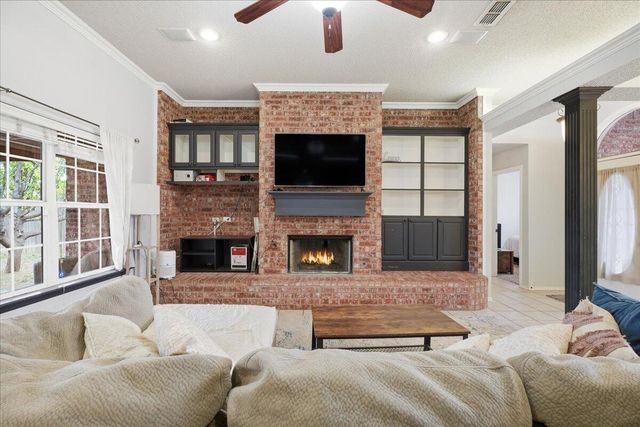 1931 77th Place, Lubbock, TX 79423