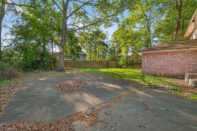 410 Caesars Circle, New Caney, TX 77357