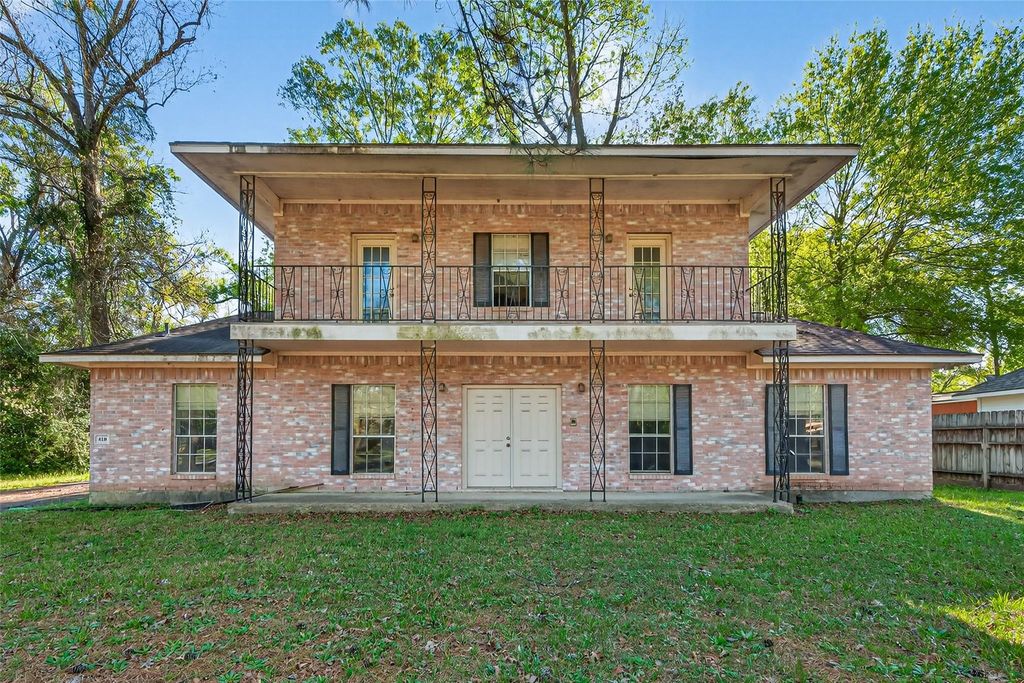 410 Caesars Circle, New Caney, TX 77357