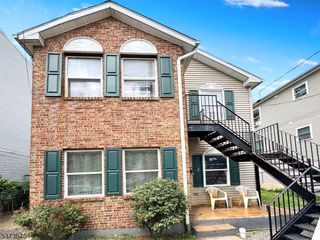 309 Van Houten St, Paterson City, NJ 07501
