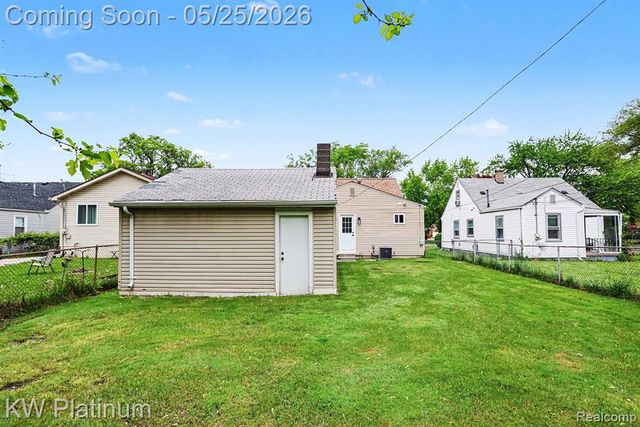 19070 Melvin Street, Roseville, MI 48066