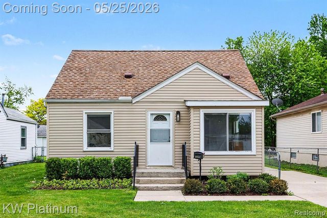 19070 Melvin Street, Roseville, MI 48066
