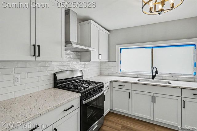 19070 Melvin Street, Roseville, MI 48066