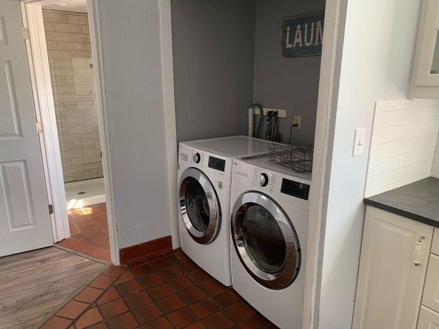 140 Riverbank Rd, Northampton, MA 01060