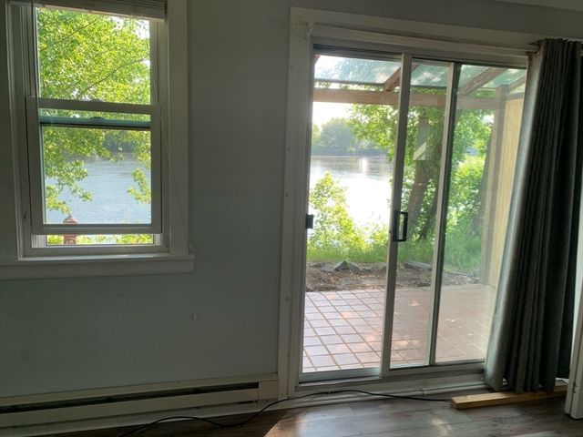 140 Riverbank Rd, Northampton, MA 01060
